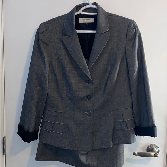 Tahari two-piece skirt suit - Picture 1 of 9